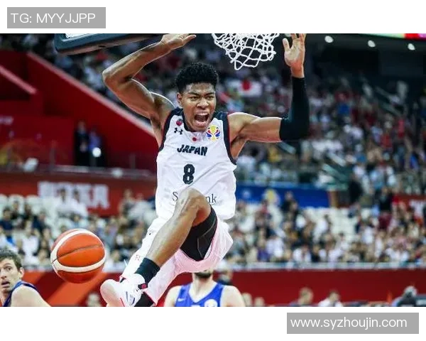 武汉篮球队在世界杯积分榜中以60分稳居第一，展现强劲实力与竞争优势